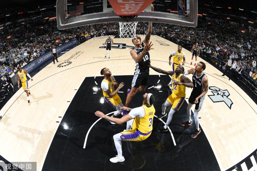 取得令人瞩 取得令人瞩